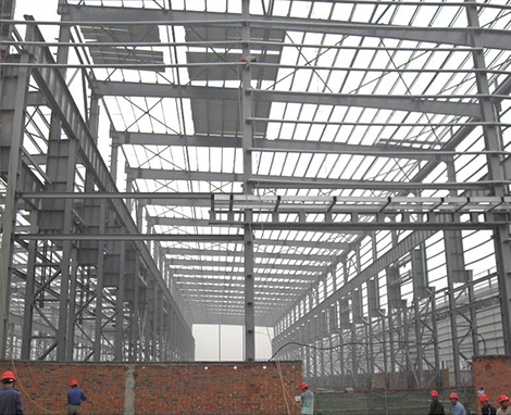 钢结构厂房施工中